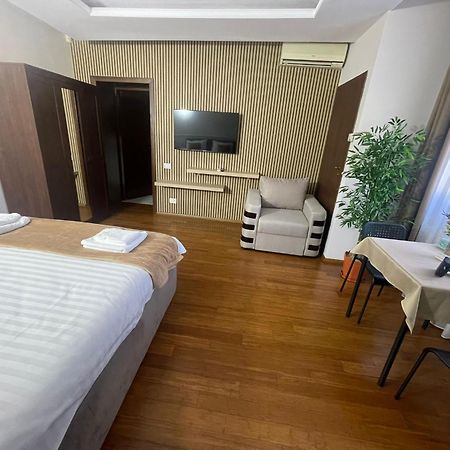 Therme Airport Resort Corbeanca Εξωτερικό φωτογραφία