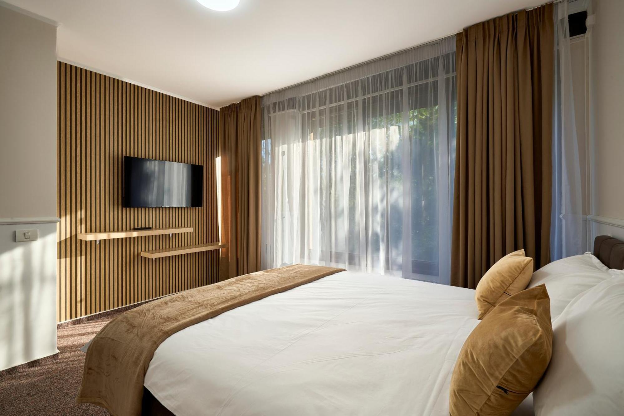 Therme Airport Resort Corbeanca Εξωτερικό φωτογραφία