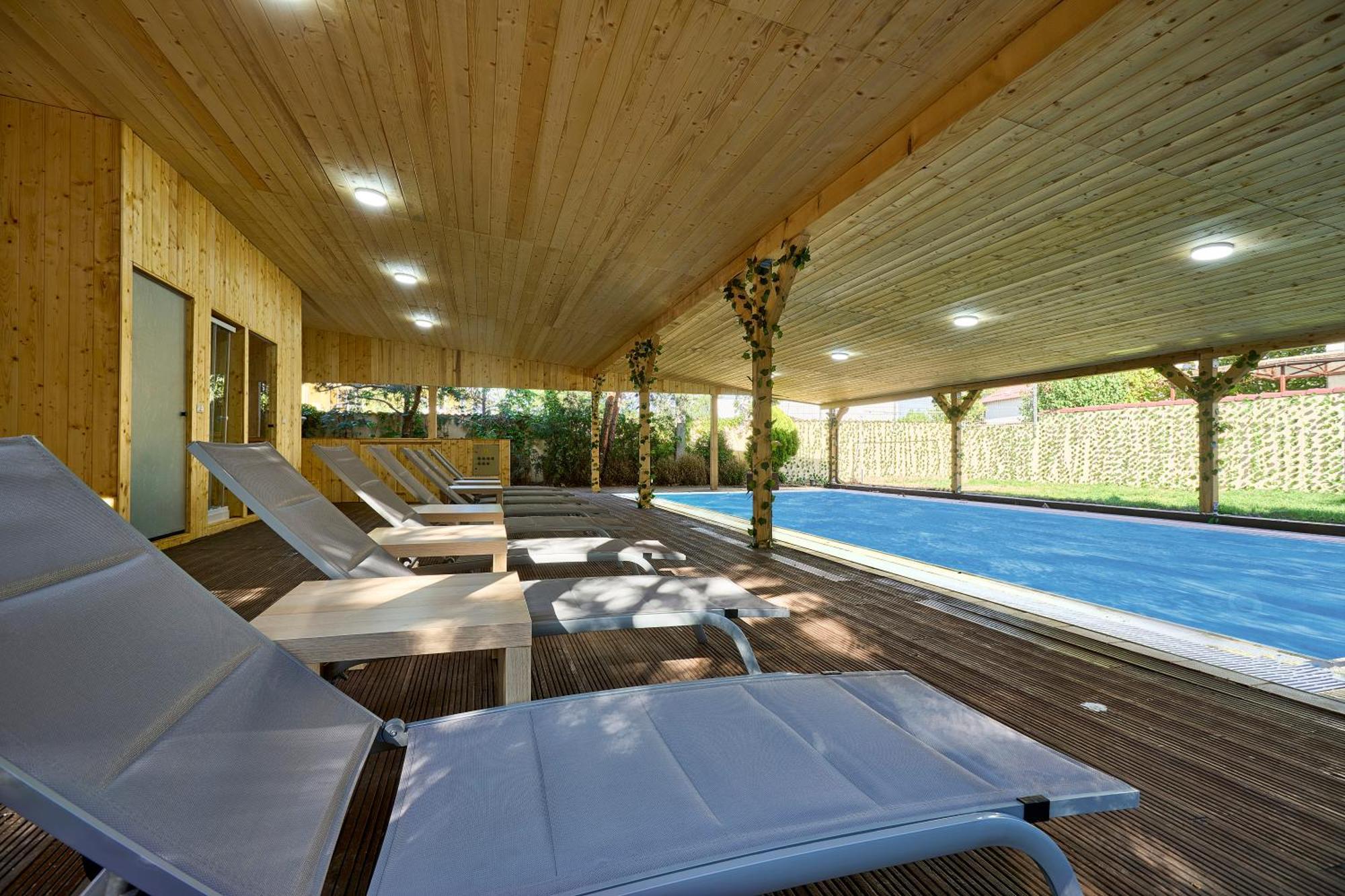 Therme Airport Resort Corbeanca Εξωτερικό φωτογραφία